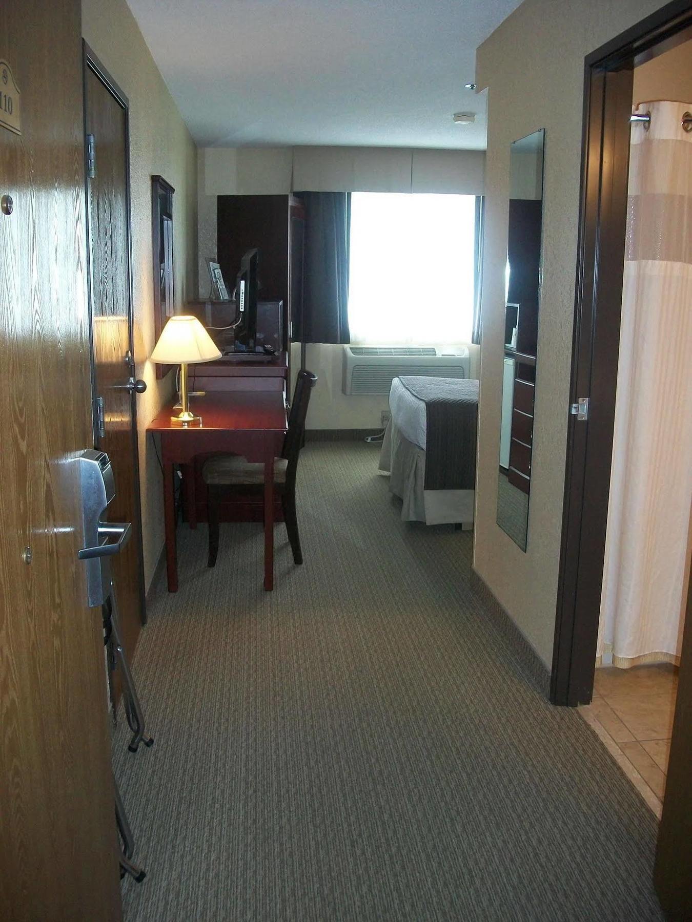 Wallaceburg Inn Bagian luar foto
