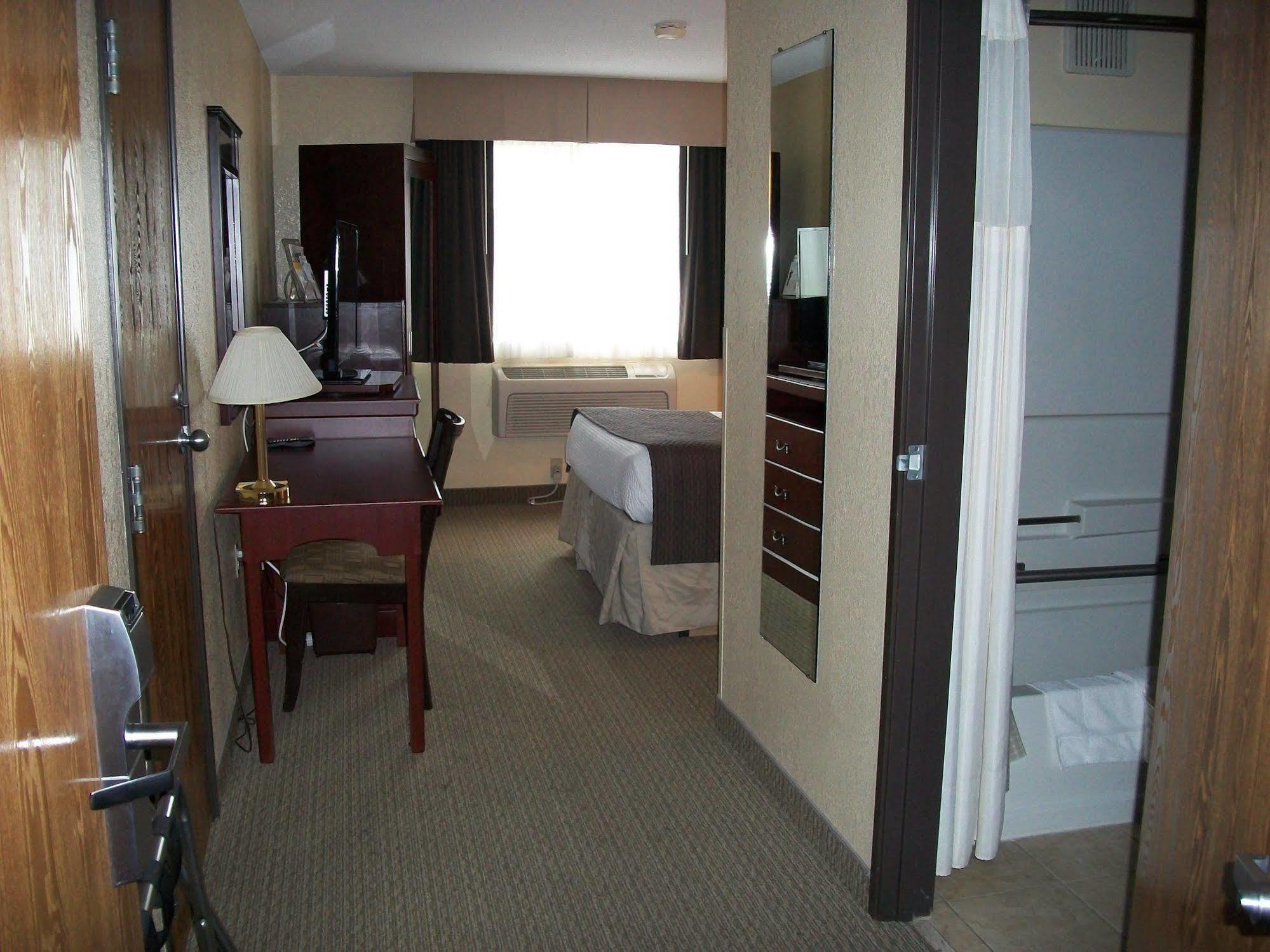Wallaceburg Inn Bagian luar foto